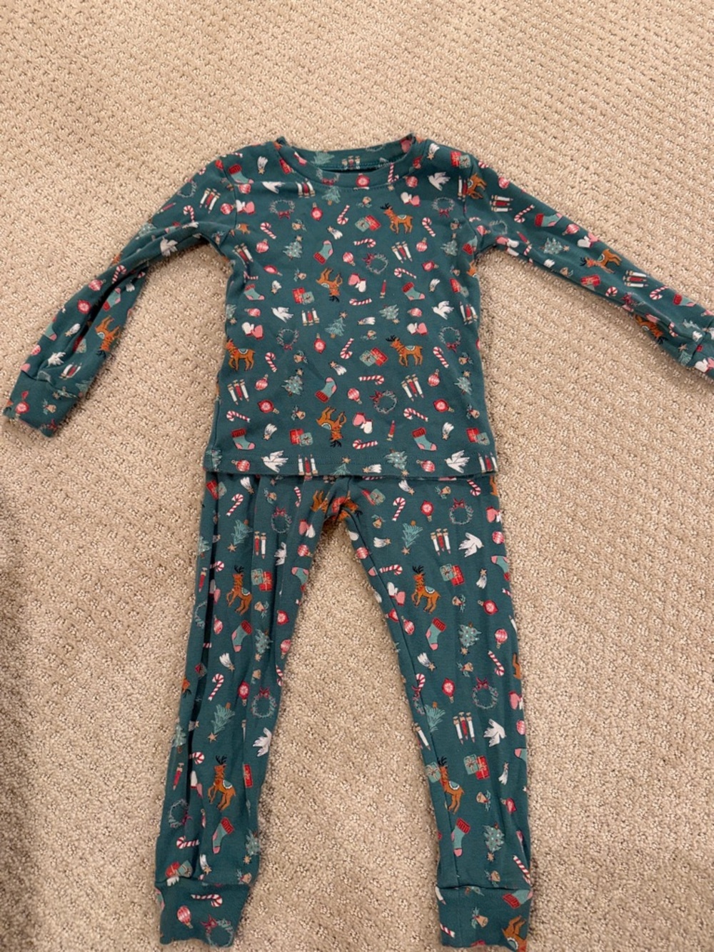 Amazon Essentials x Sofia Grainge Teal Holiday Print Pajama Set